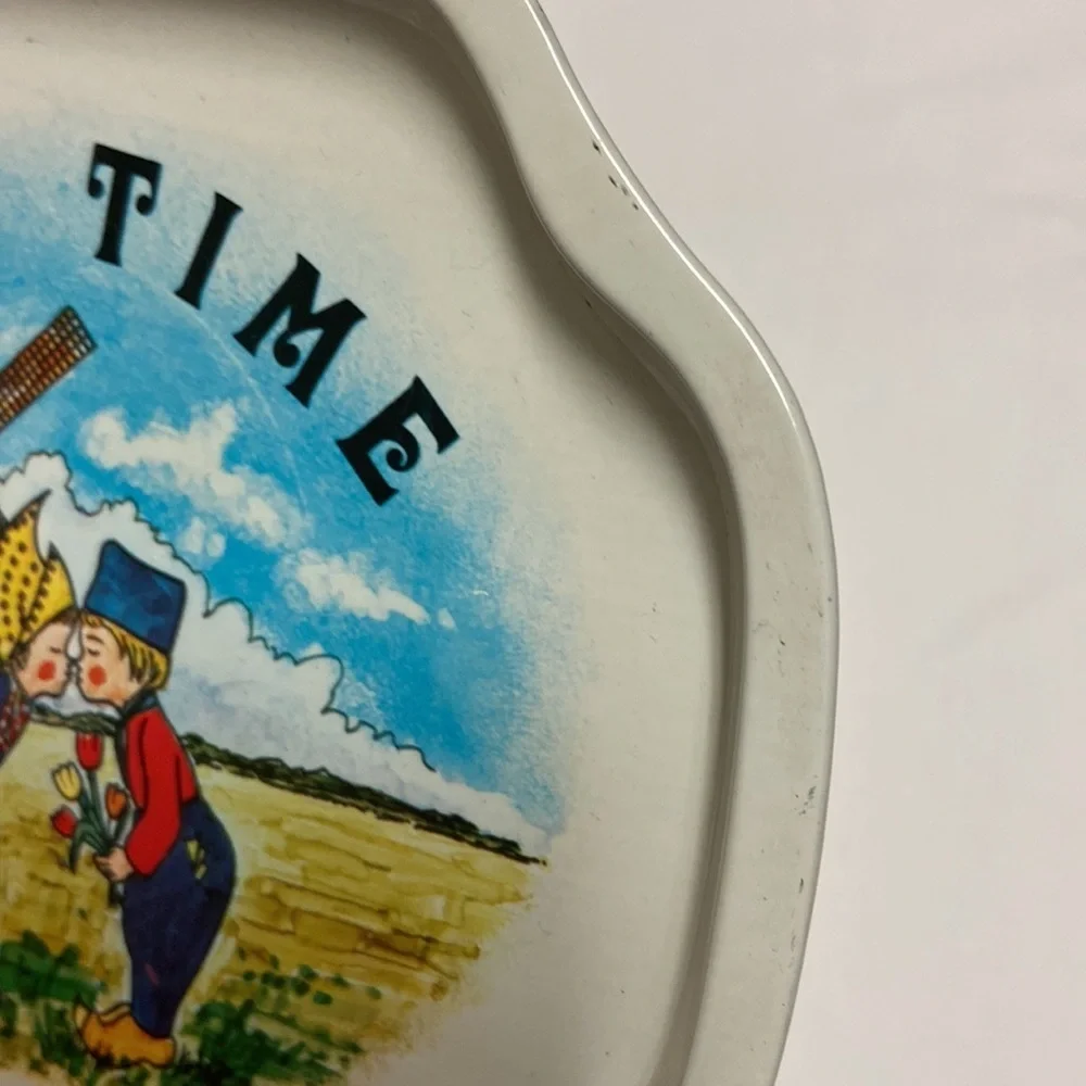 Vintage Dutch TULIP TIME Tin Tray boy kissing‎ girl on farm Multi-Color 7.5 x 6